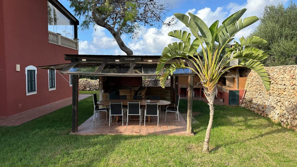 08_exterior sa vinya xiringuito y bbq