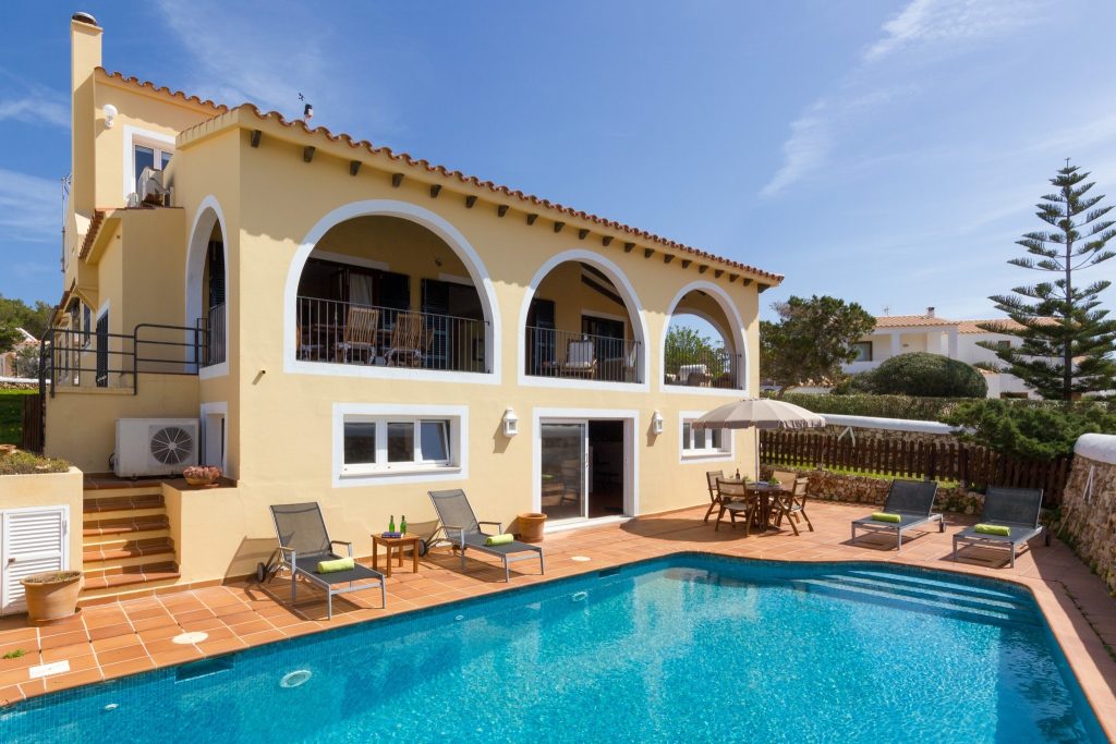 2. Fachada